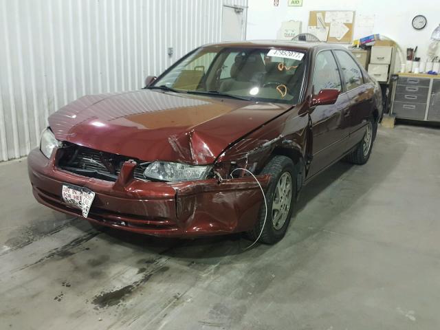 4T1BG22K11U043010 - 2001 TOYOTA CAMRY CE MAROON photo 2