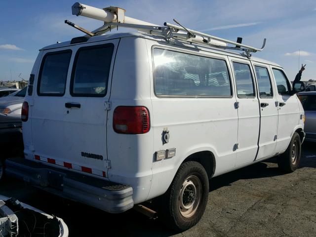 2B7LB31Z2WK141570 - 1998 DODGE RAM VAN B3 WHITE photo 4