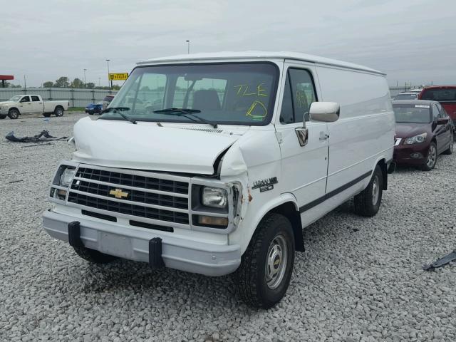 1GCEG25K5RF159663 - 1994 CHEVROLET G20 WHITE photo 2