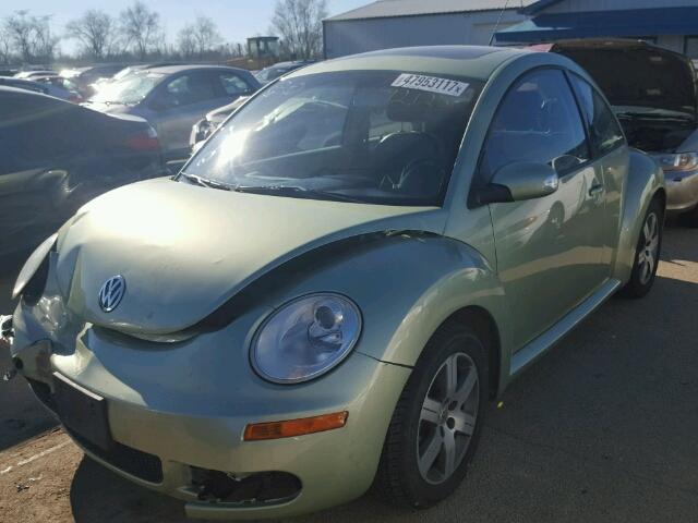 3VWRW31C86M407423 - 2006 VOLKSWAGEN NEW BEETLE GREEN photo 2