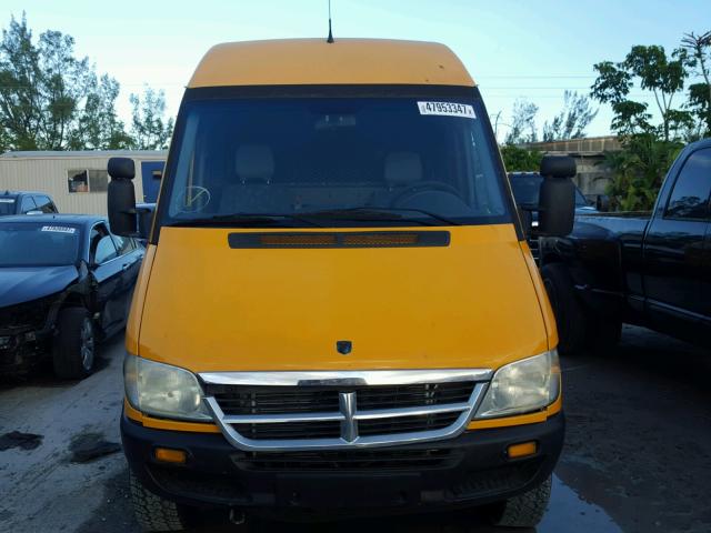 WD0PD644165962149 - 2006 DODGE SPRINTER 2 YELLOW photo 9