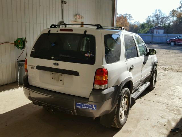 1FMCU93185KA41560 - 2005 FORD ESCAPE XLT WHITE photo 4