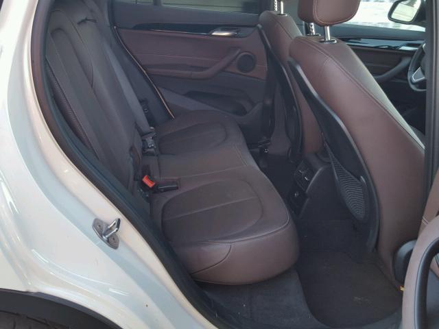 WBXHT3C37H5F74911 - 2017 BMW X1 XDRIVE2 WHITE photo 6