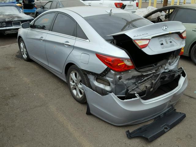 5NPEC4AC2BH177507 - 2011 HYUNDAI SONATA SE SILVER photo 3