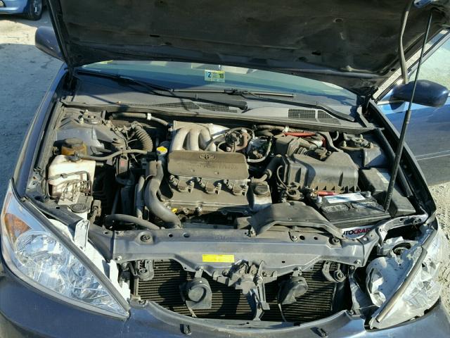 4T1BF30K72U520844 - 2002 TOYOTA CAMRY LE BLUE photo 7