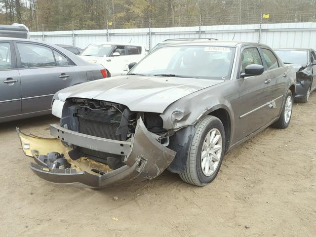 2C3KA43R38H176592 - 2008 CHRYSLER 300 LX GRAY photo 2