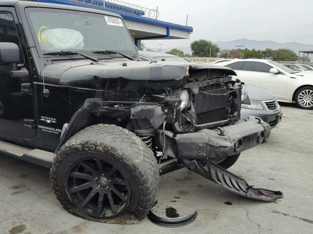 1C4HJWEG0GL202077 - 2016 JEEP WRANGLER U BLACK photo 10