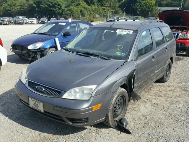 1FAHP36N86W171660 - 2006 FORD FOCUS ZXW GRAY photo 2