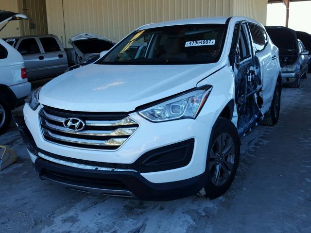 5XYZT3LBXGG372933 - 2016 HYUNDAI SANTA FE S WHITE photo 2