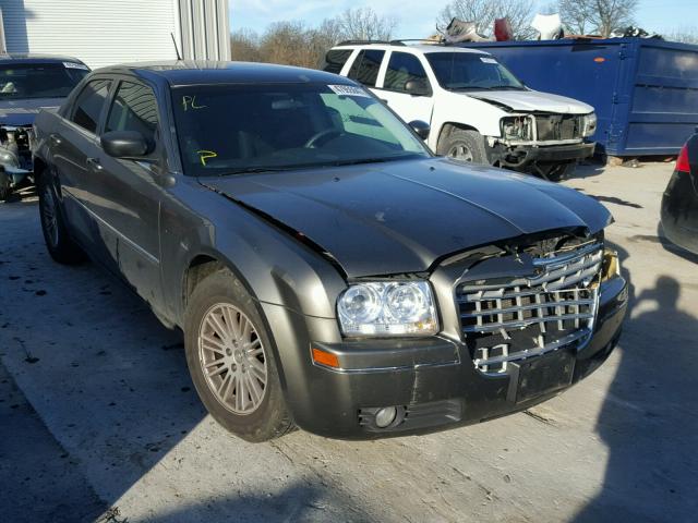 2C3KA53G58H251443 - 2008 CHRYSLER 300 TOURIN GRAY photo 1