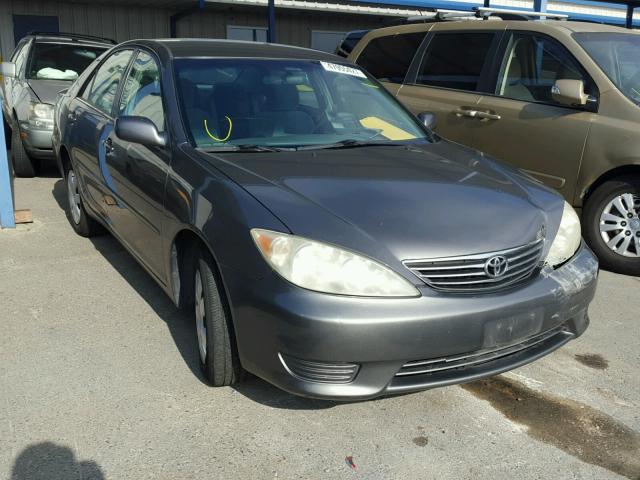 4T1BE32KX5U527291 - 2005 TOYOTA CAMRY LE GRAY photo 1