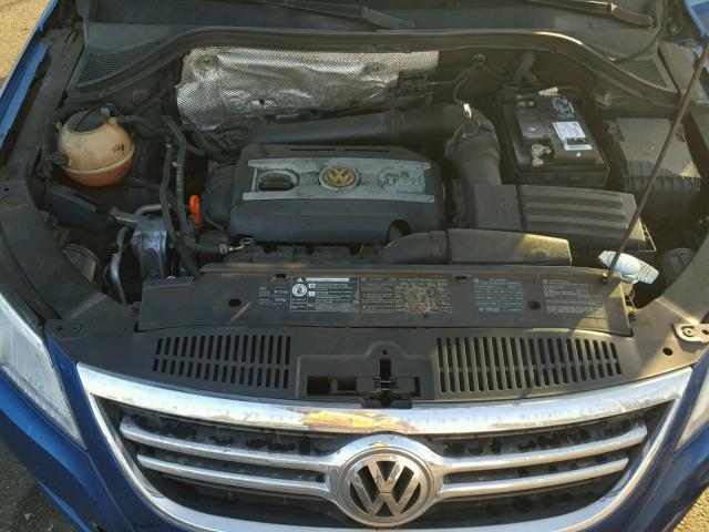 WVGAV75N89W504191 - 2009 VOLKSWAGEN TIGUAN S BLUE photo 7