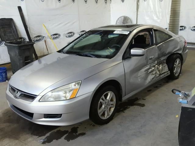 1HGCM72727A003301 - 2007 HONDA ACCORD EX SILVER photo 2