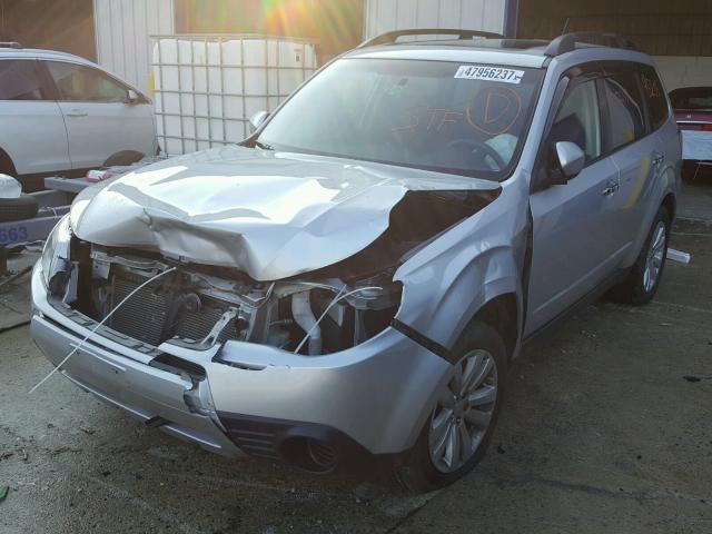 JF2SHADC0BH761239 - 2011 SUBARU FORESTER 2 SILVER photo 2
