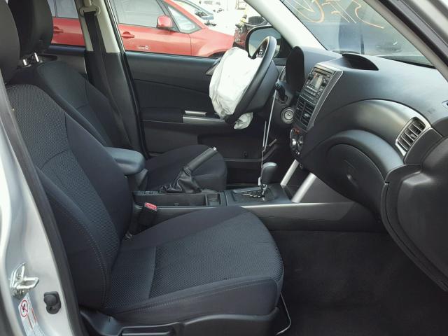 JF2SHADC0BH761239 - 2011 SUBARU FORESTER 2 SILVER photo 5