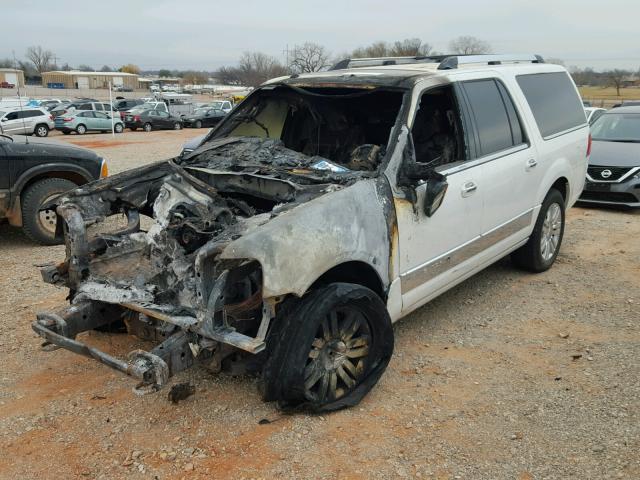 5LMJJ3J52BEJ06199 - 2011 LINCOLN NAVIGATOR 白色 照片 2