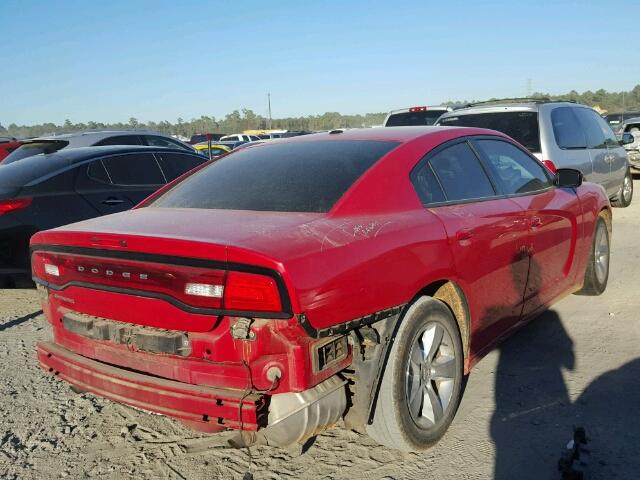 2C3CDXBG3DH519814 - 2013 DODGE CHARGER SE RED photo 4