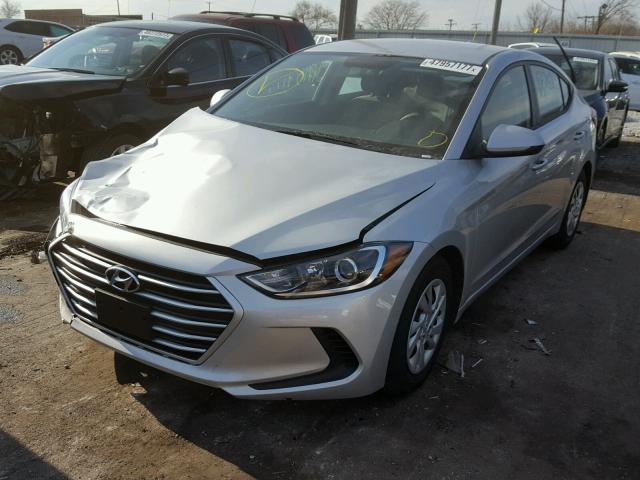 5NPD74LF1HH184223 - 2017 HYUNDAI ELANTRA SE SILVER photo 2