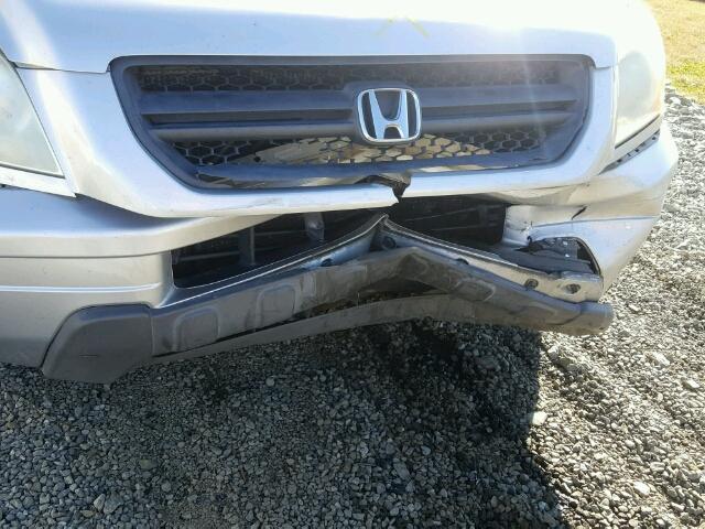 5FNYF18445B051184 - 2005 HONDA PILOT EX SILVER photo 9