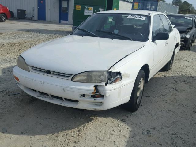 4T1BG12KXTU675551 - 1996 TOYOTA CAMRY DX WHITE photo 2