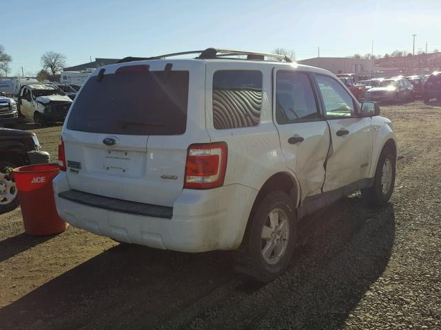 1FMCU93158KC93576 - 2008 FORD ESCAPE XLT WHITE photo 4