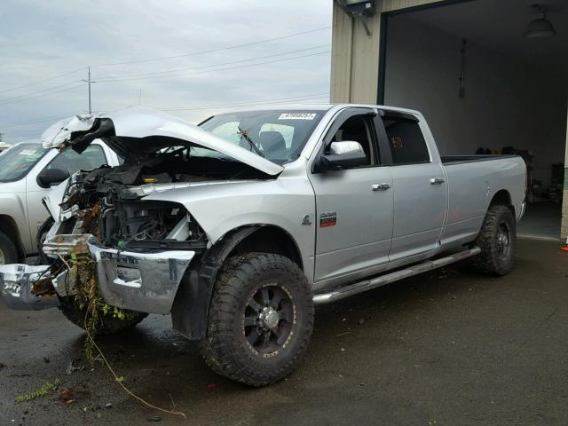 3D7UT2CL2BG509814 - 2011 DODGE RAM 2500 SILVER photo 2