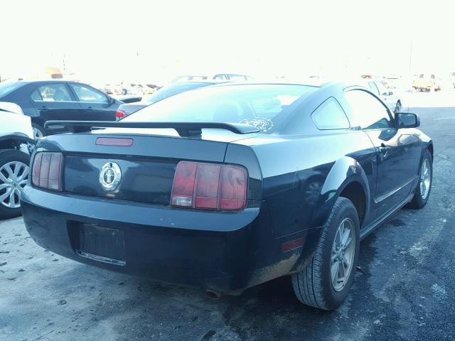 1ZVHT80N385109133 - 2008 FORD MUSTANG BLACK photo 4