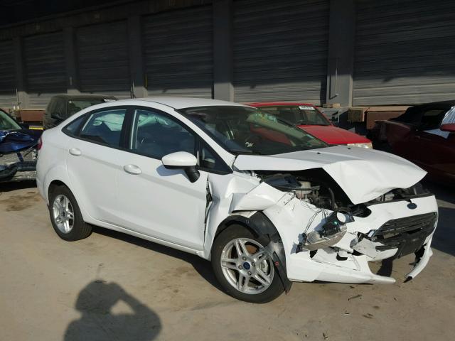 3FADP4BJ1HM144889 - 2017 FORD FIESTA SE WHITE photo 1