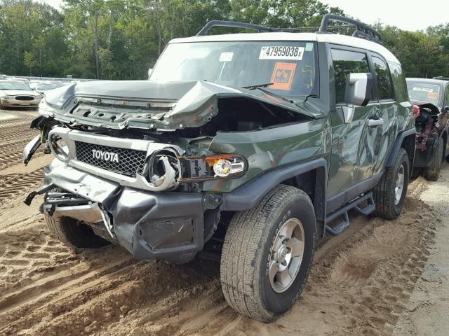 JTEBU4BF0AK092606 - 2010 TOYOTA FJ CRUISER GREEN photo 2