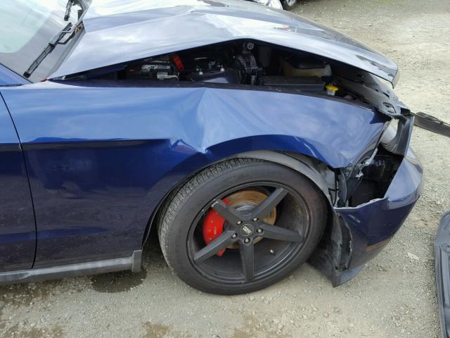 1ZVBP8AN3A5101838 - 2010 FORD MUSTANG BLUE photo 9