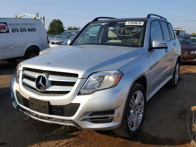 WDCGG5HB2EG256677 - 2014 MERCEDES-BENZ GLK 350 SILVER photo 2