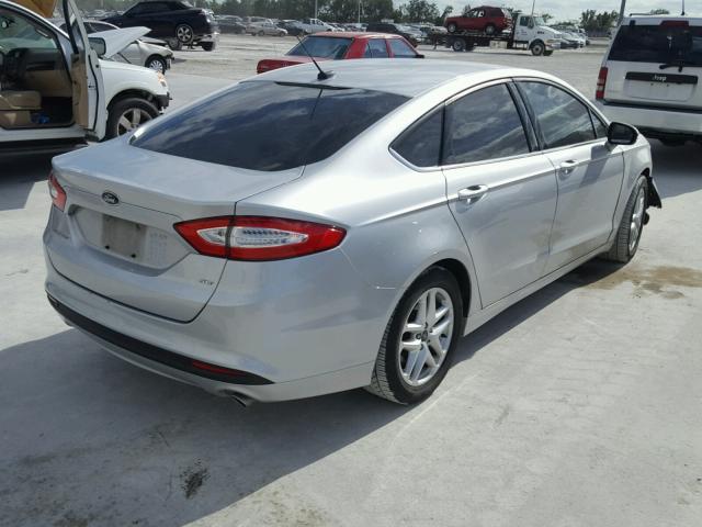 1FA6P0H77E5404906 - 2014 FORD FUSION SE SILVER photo 4