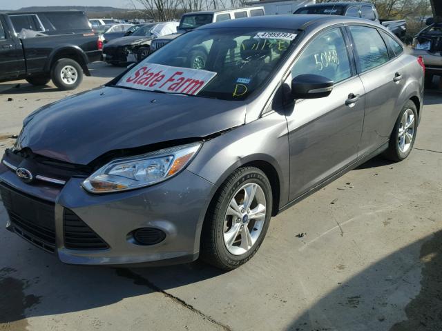 1FADP3F29EL195809 - 2014 FORD FOCUS SE GRAY photo 2