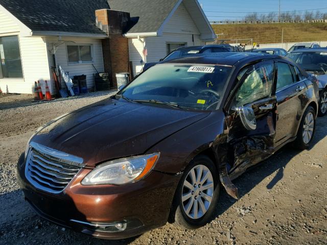 1C3CCBCG4DN631792 - 2013 CHRYSLER 200 LIMITE BROWN photo 2