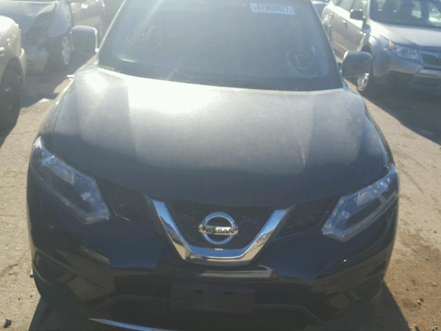 KNMAT2MV4GP664686 - 2016 NISSAN ROGUE S BLACK photo 9