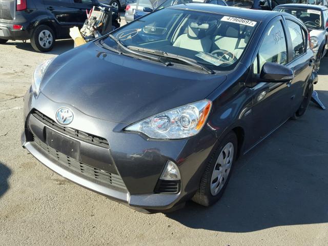 JTDKDTB35E1078930 - 2014 TOYOTA PRIUS C GRAY photo 2