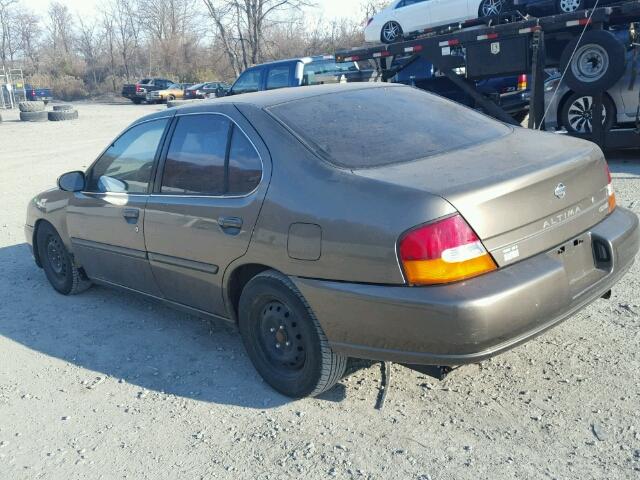 1N4DL01D5WC141511 - 1998 NISSAN ALTIMA XE TAN photo 3