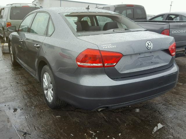 1VWAH7A38CC018664 - 2012 VOLKSWAGEN PASSAT S رمادي صورة 3