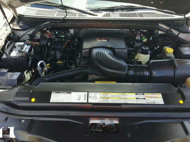 5LMRU27L1WLJ45703 - 1998 LINCOLN NAVIGATOR Күміс фото 7