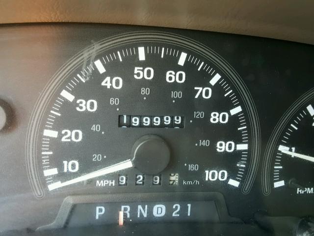 5LMRU27L1WLJ45703 - 1998 LINCOLN NAVIGATOR Күміс фото 8