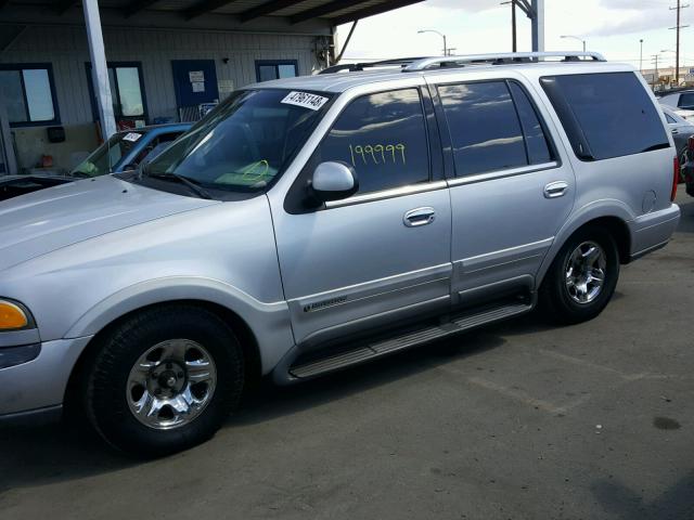 5LMRU27L1WLJ45703 - 1998 LINCOLN NAVIGATOR Күміс фото 9