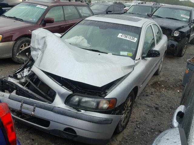 YV1RS61T442380252 - 2004 VOLVO S60 Արծաթագույն լուսանկար 2