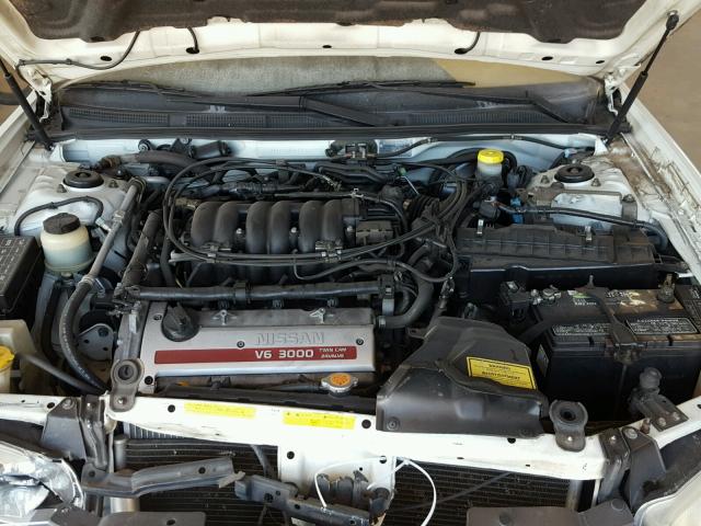 JN1CA31A61T316993 - 2001 NISSAN MAXIMA GXE WHITE photo 7