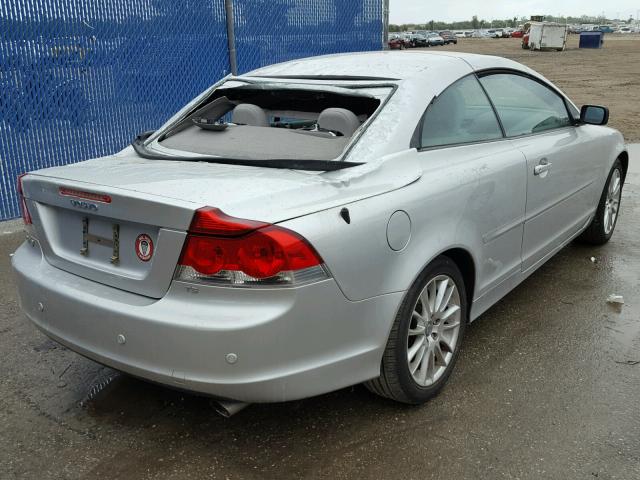 YV1MC682X6J005379 - 2006 VOLVO C70 T5 SILVER photo 4