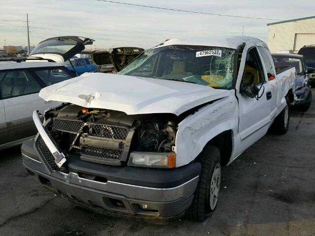 1GCEK19B65E283766 - 2005 CHEVROLET SILVERADO WHITE photo 2