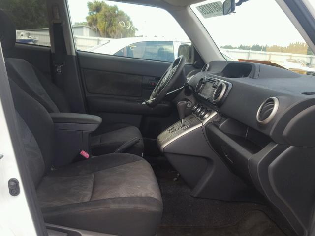 JTLZE4FE7EJ051214 - 2014 TOYOTA SCION XB თეთრი ფოტო 5