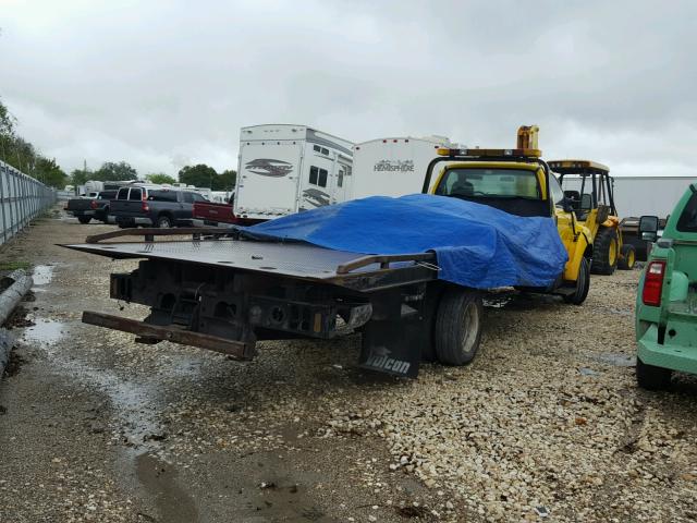 3FRNF65B77V512568 - 2007 FORD F650 SUPER YELLOW photo 4