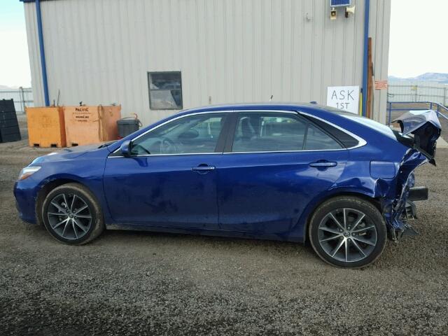 4T1BF1FKXFU984048 - 2015 TOYOTA CAMRY LE BLUE photo 9