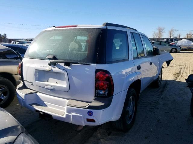 1GNDS13S972148104 - 2007 CHEVROLET TRAILBLAZE WHITE photo 4