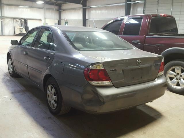 4T1BE30K56U716872 - 2006 TOYOTA CAMRY LE GRAY photo 3
